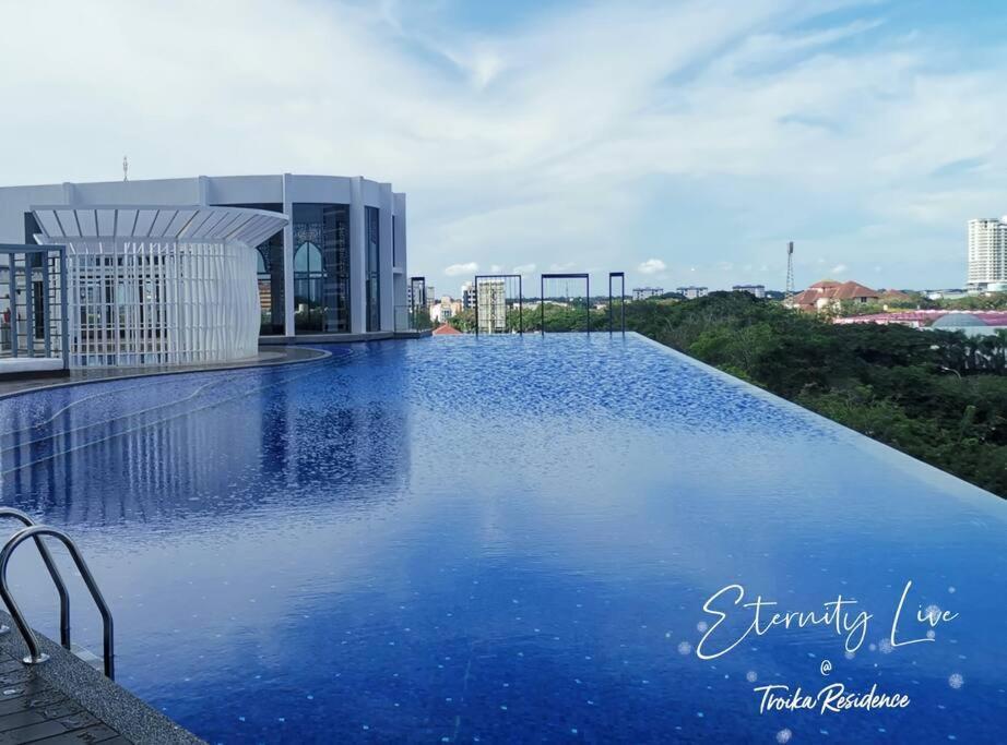 Eternity Live3@troika Kota Bharu-2br8pax Apartment